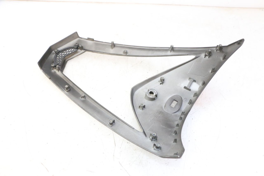 photo de FACE AVANT SUPERIEUR  KYMCO AGILITY NAKED RENOUVO 2T 50 (2011 - 2018) - Points de fixation