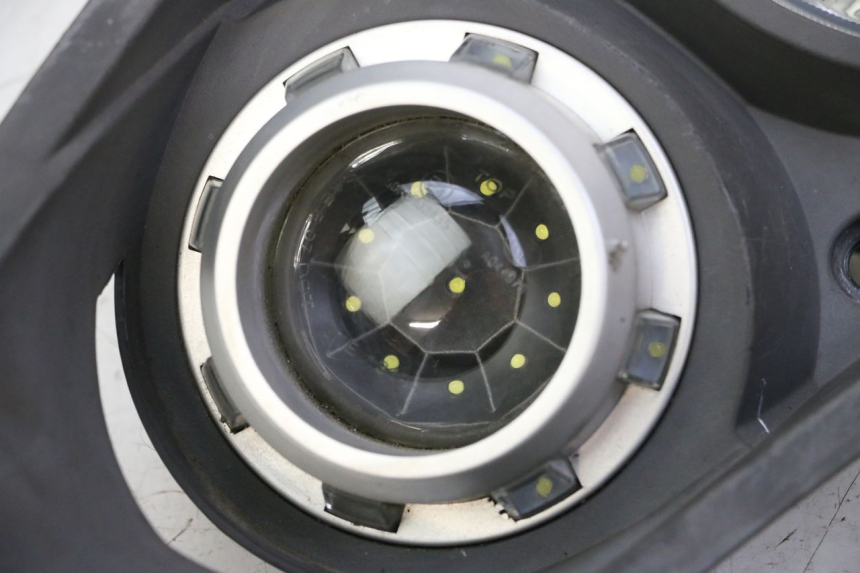 photo de FACE AVANT SUPERIEUR SYM CROX 4T 50 (2016 - 2023) - Autre angle de vue