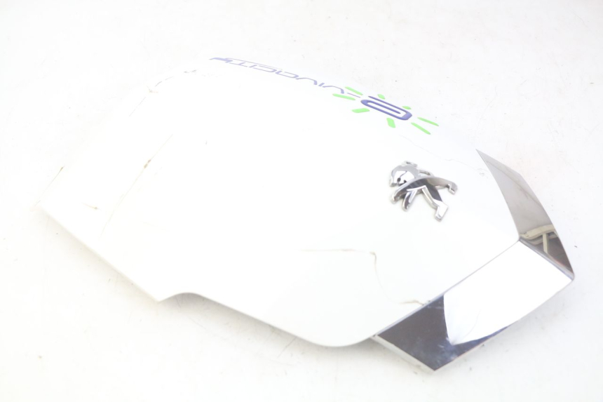 photo de FACE AVANT SUPERIEUR PEUGEOT E-VIVACITY 1 (2012 - 2018) - Gros plan technique