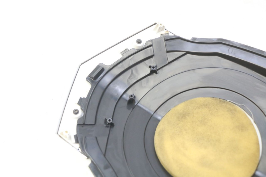 photo de FACE AVANT SUPERIEUR PEUGEOT E-VIVACITY 1 (2012 - 2018) - Zoom état d’usage