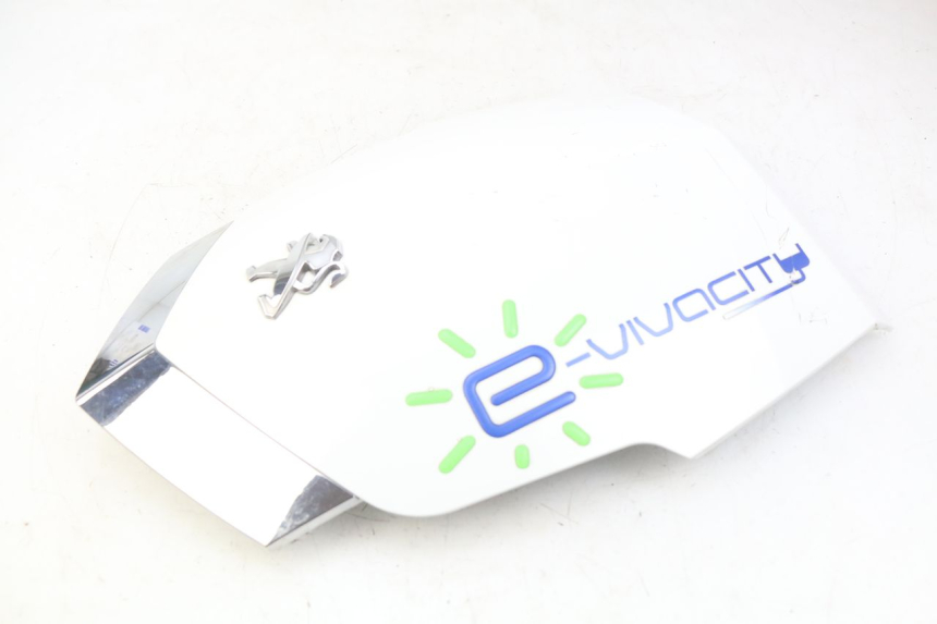 photo de FACE AVANT SUPERIEUR PEUGEOT E-VIVACITY 1 (2012 - 2018) - Gros plan technique