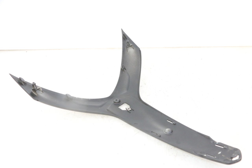 photo de FACE AVANT SUPERIEUR  PIAGGIO IE MP3 YOURBAN 300 (2011 - 2016) - Détail de la pièce