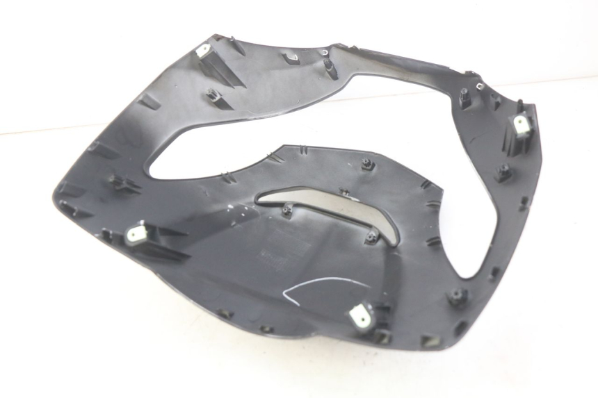 photo de FACE AVANT SUPERIEUR  PEUGEOT KISBEE 2T 50 (2018 - 2022) - Gros plan technique