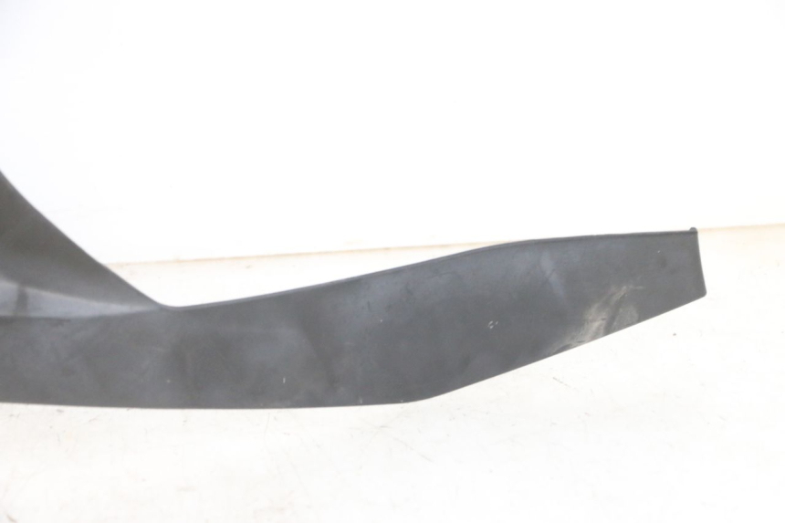 photo de FACE AVANT SUPERIEUR PIAGGIO MP3 LT 400 (2007 - 2012) - État de surface