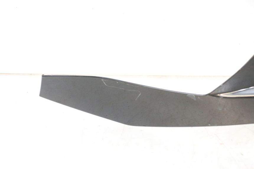 photo de FACE AVANT SUPERIEUR  PIAGGIO MP3 LT 300 (2010 - 2016) - Marquages et références