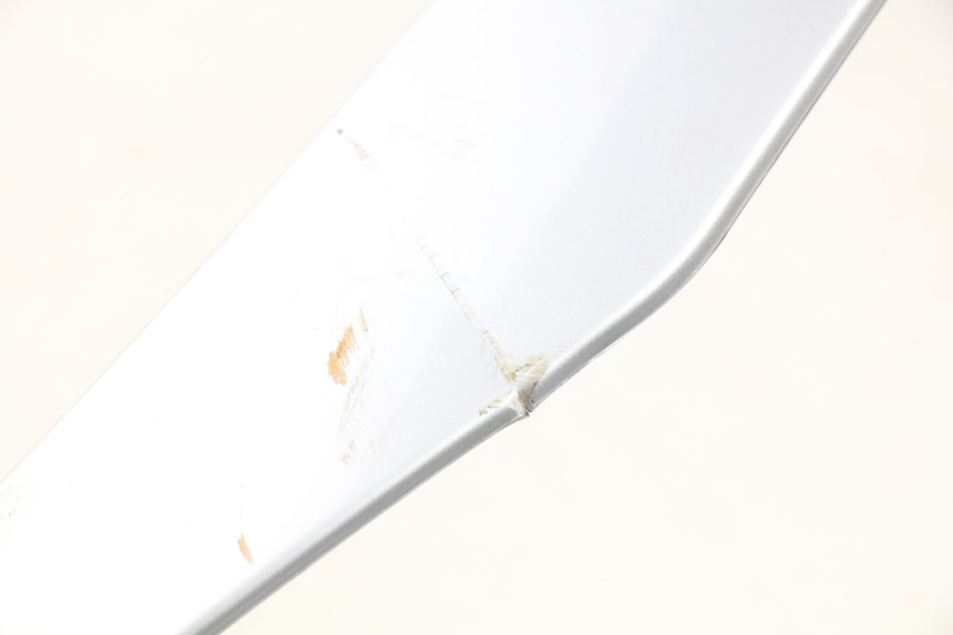 photo de FACE AVANT SUPERIEUR PIAGGIO MP3 125 (2006 - 2014) - Autre angle de vue