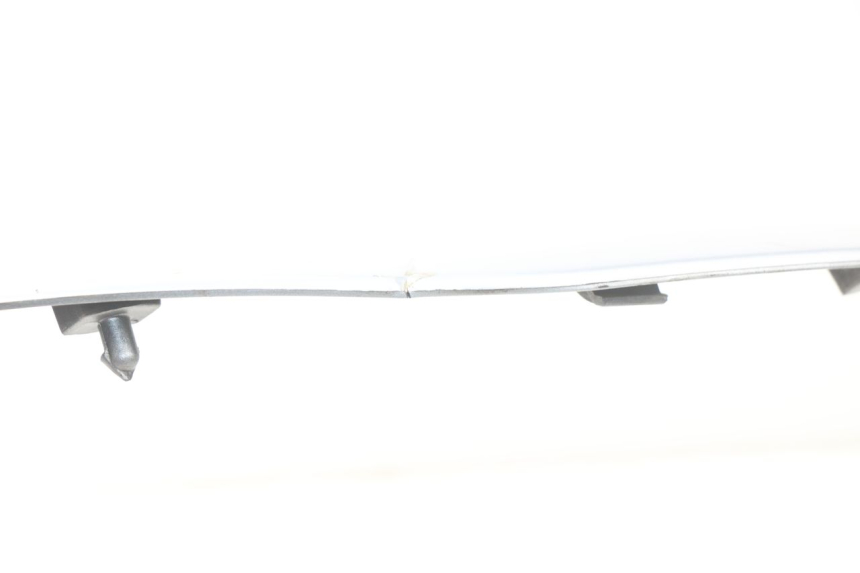 photo de FACE AVANT SUPERIEUR PIAGGIO MP3 125 (2006 - 2014) - Gros plan technique