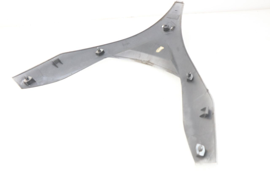 photo de FACE AVANT SUPERIEUR PIAGGIO MP3 125 (2006 - 2014) - Points de fixation