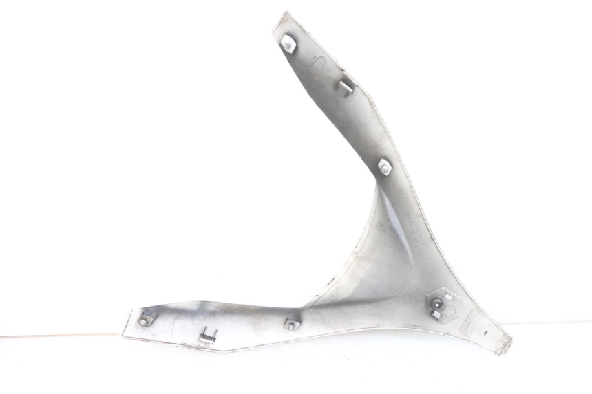 photo de FACE AVANT SUPERIEUR PIAGGIO MP3 125 (2006 - 2014) - Détail de la pièce