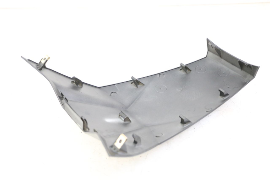 photo de FACE AVANT SUPERIEUR  PEUGEOT TWEET 4T 50 (2023 - 2025) - Points de fixation