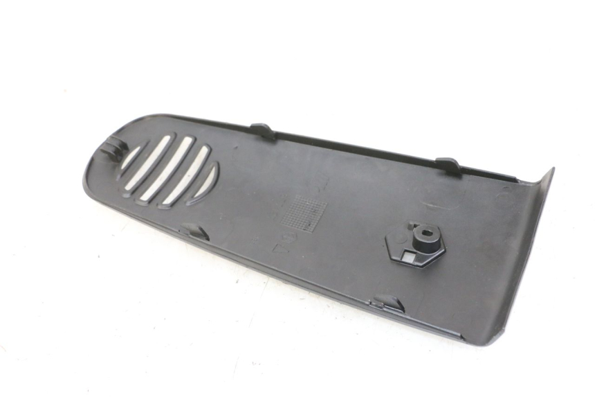 photo de FACE AVANT SUPERIEUR  PIAGGIO VESPA GRANTURISMO 200 (2004 - 2005) - Détail de la pièce