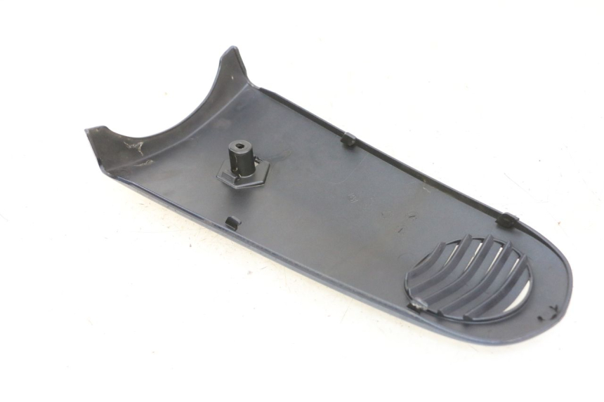 photo de FACE AVANT SUPERIEUR  PIAGGIO VESPA LX 150 (2005 - 2013) - Gros plan technique