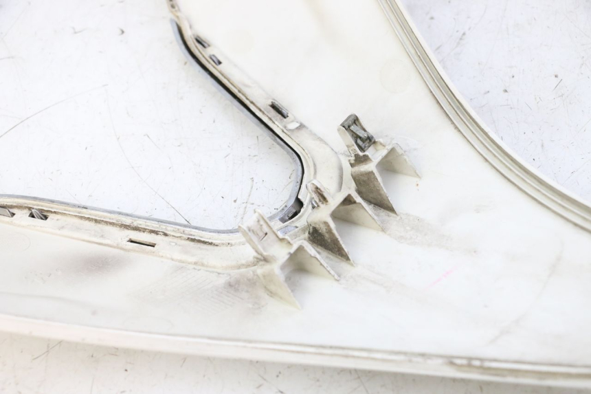 photo de FACE AVANT SUPERIEUR PEUGEOT SATELIS 125 (2010 - 2012) - Détail de la pièce