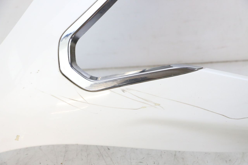 photo de FACE AVANT SUPERIEUR PEUGEOT SATELIS 125 (2010 - 2012) - Zoom composants