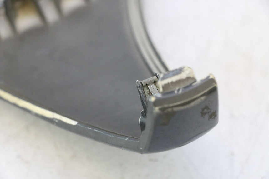 photo de FACE AVANT SUPERIEUR  PEUGEOT SATELIS 125 (2013 - 2018) - Gros plan technique