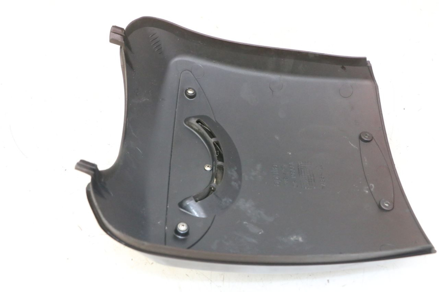 photo de FACE AVANT SUPERIEUR  APRILIA SCARABEO GT TOURING 125 (1999 - 2005) - Zoom état d’usage