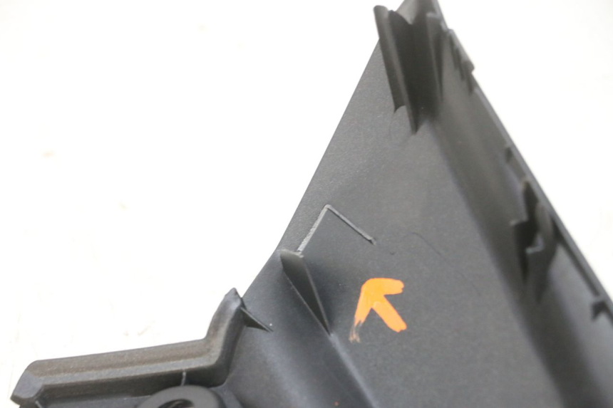 photo de FACE AVANT SUPERIEUR  YAMAHA TRICITY 300 (2020 - 2024) - Autre angle de vue