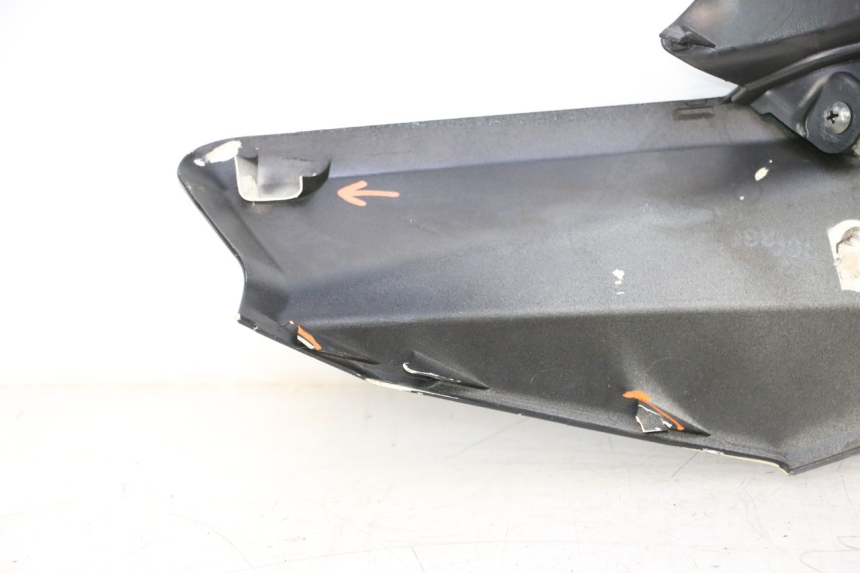 photo de FACE AVANT SUPERIEUR YAMAHA X-MAX XMAX 125 (2010 - 2013) - Points de fixation