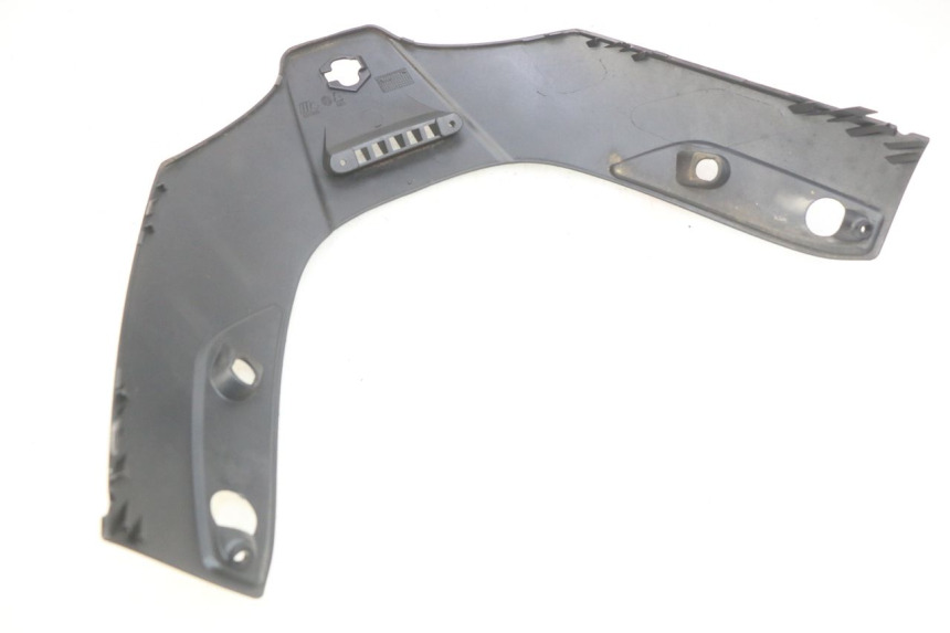 photo de FACE AVANT SUPERIEUR PIAGGIO X8 125 (2004 - 2007) - Autre angle de vue