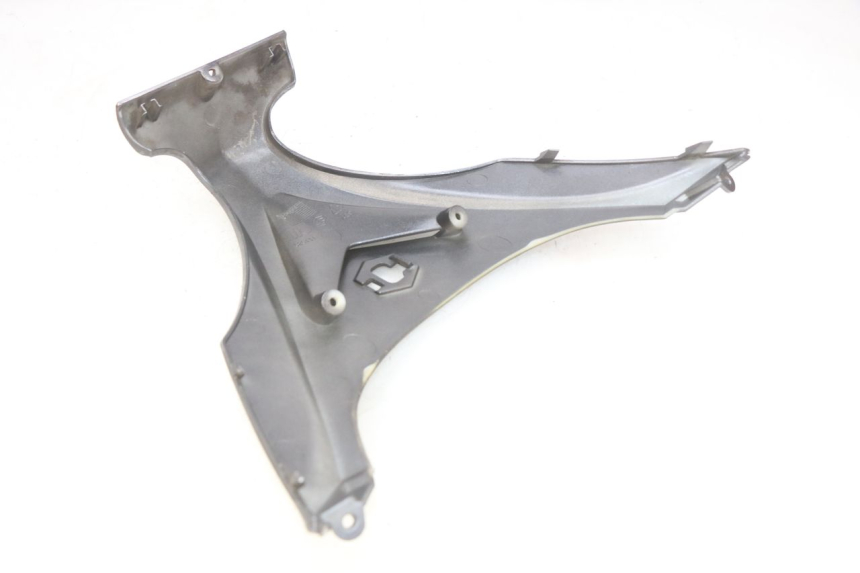 photo de FACE AVANT SUPERIEUR PIAGGIO X9 EVOLUTION 250 (2003 - 2007) - Détail de la pièce