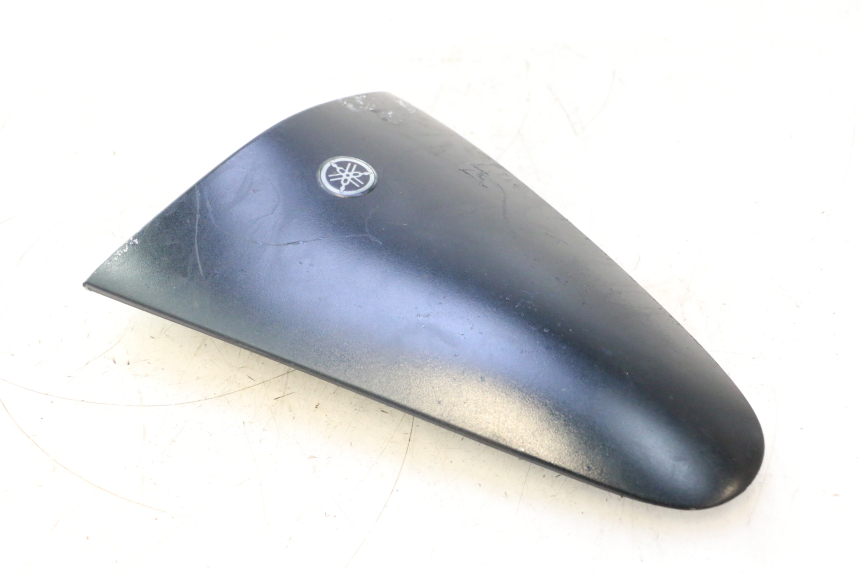 photo de FACE AVANT SUPERIEUR  YAMAHA YP MAJESTY 125 (2002 - 2006) - Détail de la pièce