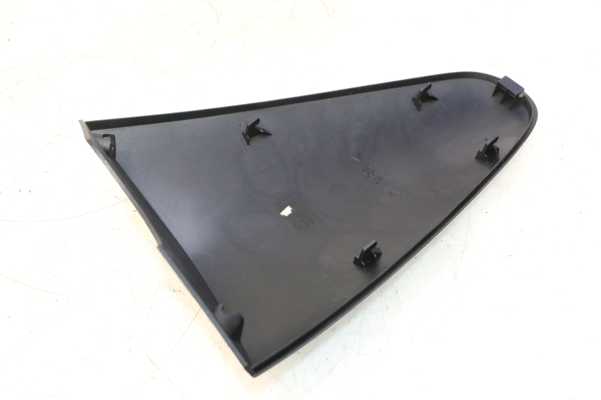 photo de FACE AVANT SUPERIEUR  YAMAHA YP MAJESTY 125 (2002 - 2006) - Points de fixation