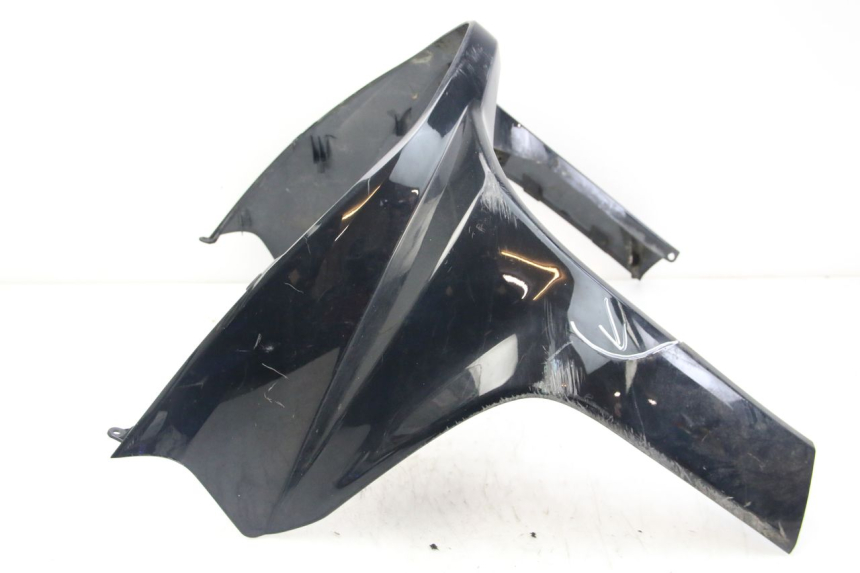 photo de FACE AVANT SUZUKI UH BURGMAN 125 (2002 - 2006) - Marquages et références