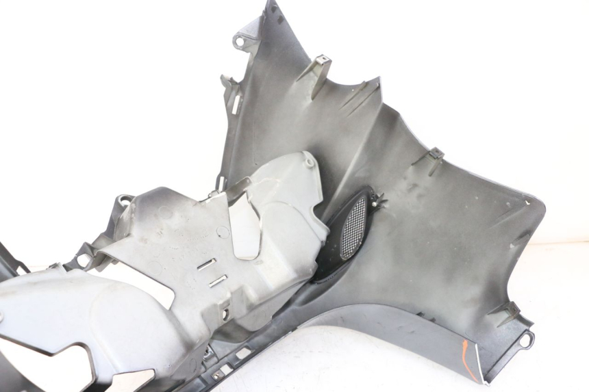 photo de FACE AVANT PIAGGIO X9 EVOLUTION 125 (2003 - 2007) - Détail de la pièce