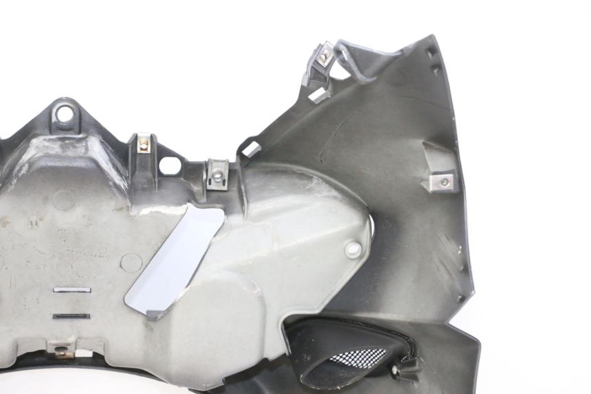 photo de FACE AVANT PIAGGIO X9 EVOLUTION 125 (2003 - 2007) - Points de fixation