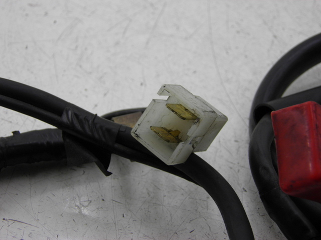 photo de FAISCEAU BATTERIE YAMAHA TDM 900 (2004 - 2006) - Zoom état d’usage