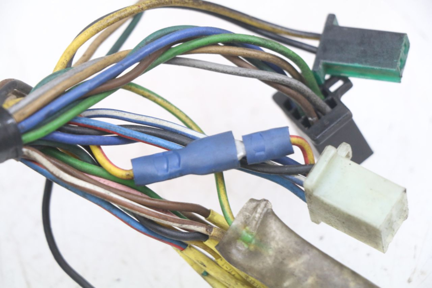 photo de FAISCEAU MBK BOOSTER SPIRIT 50 (1999 - 2003) - Autre angle de vue