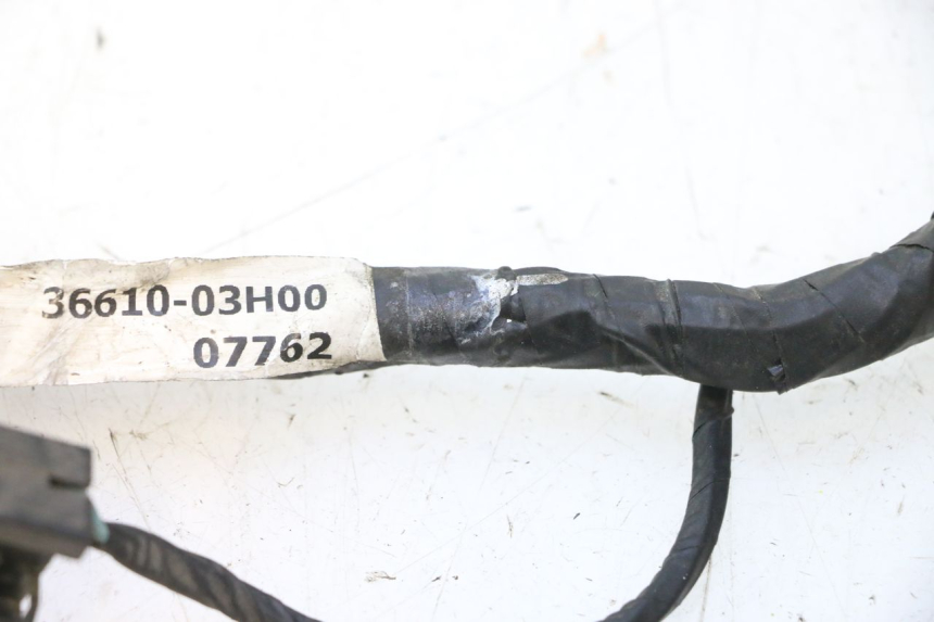 photo de FAISCEAU SUZUKI BURGMAN 125 (2007 - 2014) - Autre angle de vue