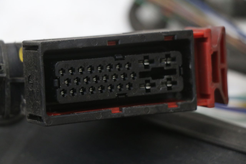 photo de FAISCEAU BMW C1 125 (2000 - 2003) - Détails caractéristiques