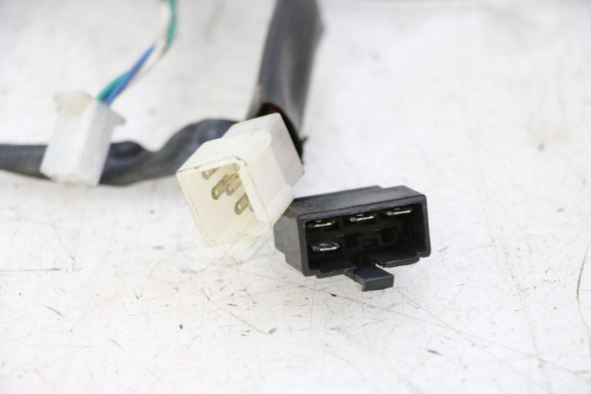 photo de FAISCEAU COMPTEUR KYMCO AGILITY 4T 50 (2018 - 2022) - Gros plan technique