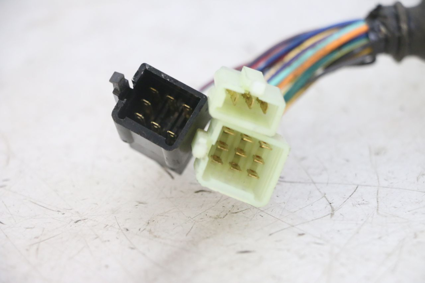 photo de FAISCEAU COMPTEUR KYMCO LIKE 4T 50 (2019 - 2025) - Points de fixation