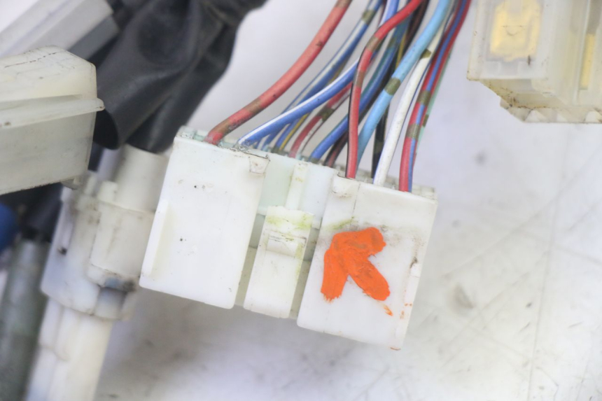 photo de FAISCEAU YAMAHA FZ6 N FAZER 600 (2004 - 2006) - Gros plan technique