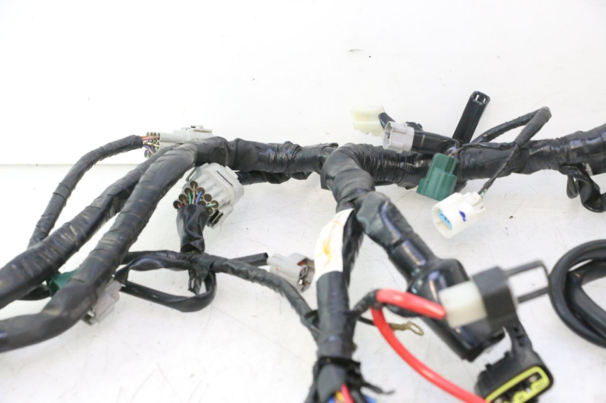 photo de FAISCEAU YAMAHA FZ8 800 (2010 - 2016) - Vue d’ensemble