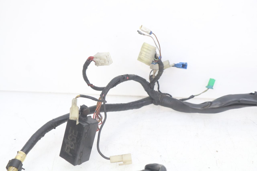 photo de FAISCEAU YAMAHA FZS FAZER 600 (1998 - 2001) - Marquages et références