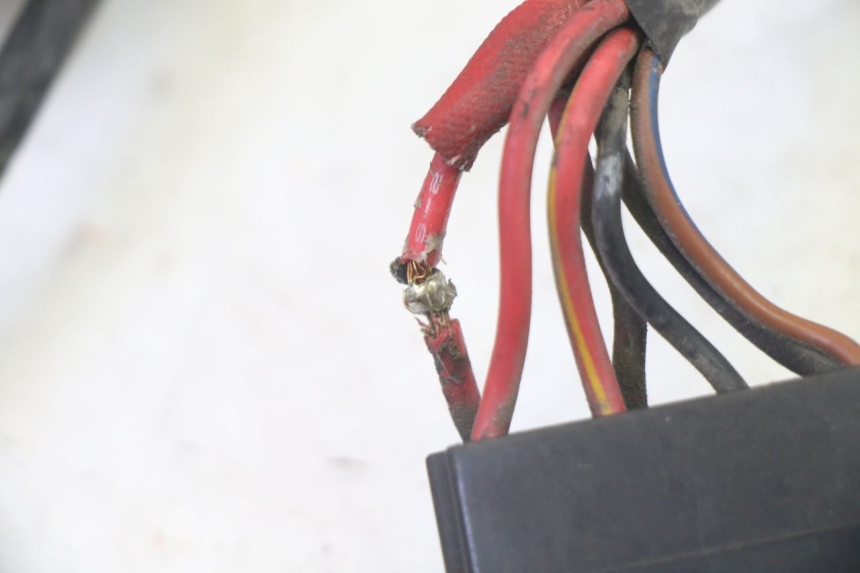 photo de FAISCEAU KYMCO GRAND DINK 125 (2002 - 2007) - Points de fixation