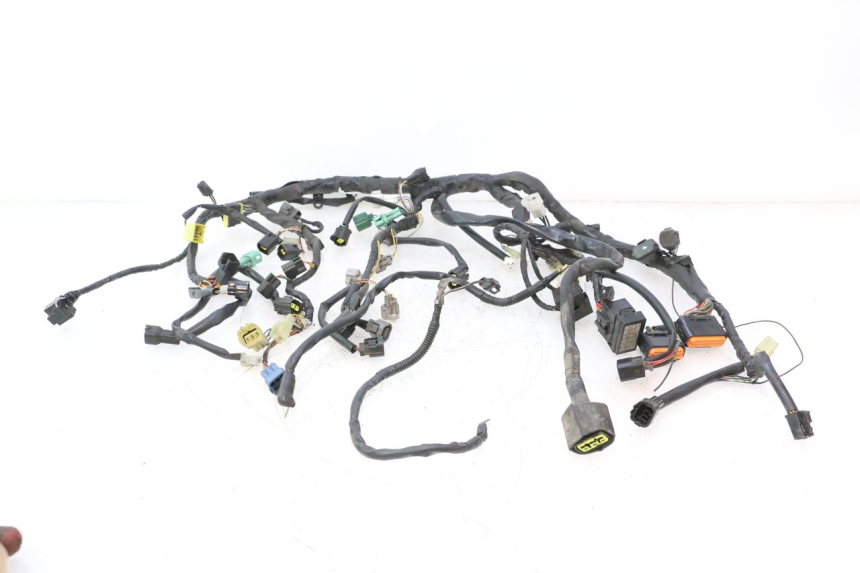 photo de FAISCEAU SUZUKI GSR 600 (2005 - 2012) - Vue principale