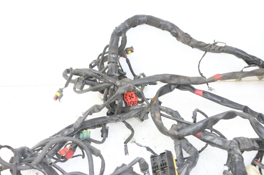 photo de FAISCEAU PIAGGIO IE MP3 YOURBAN 300 (2011 - 2016) - Détail de la pièce