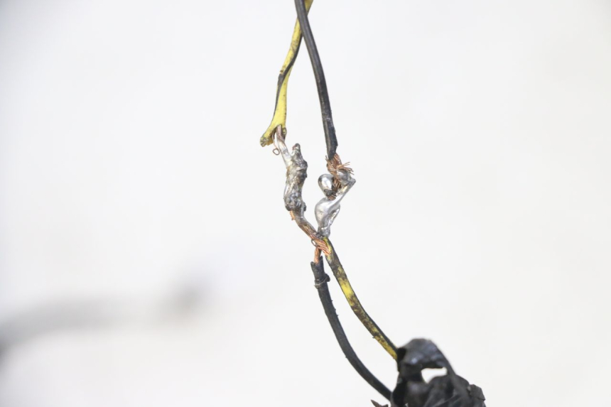 photo de FAISCEAU PIAGGIO IE MP3 YOURBAN 300 (2011 - 2016) - Angle alternatif