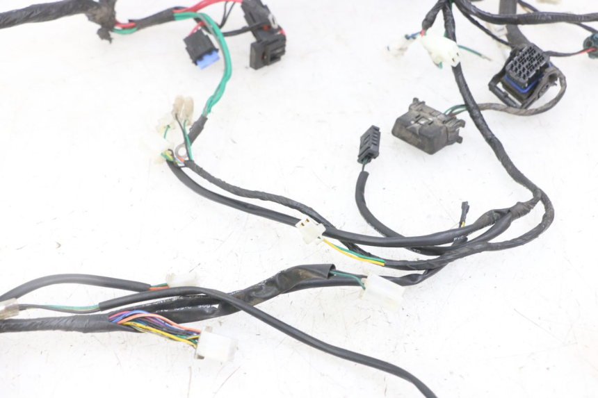 photo de FAISCEAU PEUGEOT KISBEE 2T 50 (2018 - 2022) - État de surface