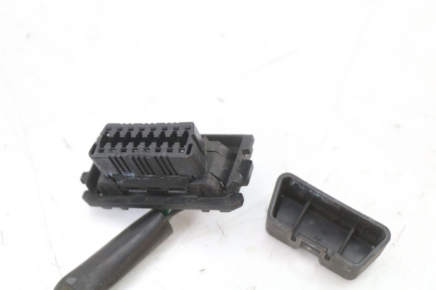 photo de FAISCEAU PEUGEOT KISBEE 4T 50 (2018 - 2022) - Zoom état d’usage