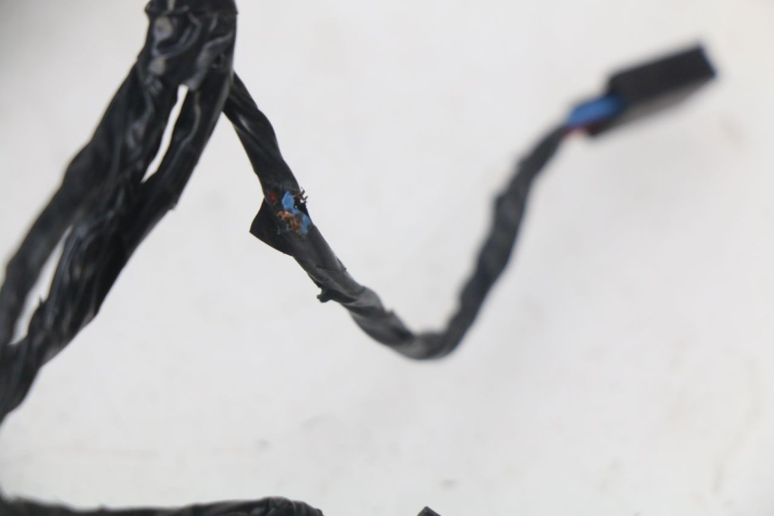 photo de FAISCEAU PIAGGIO LIBERTY IGET 4T 50 (2015 - 2020) - Zoom état d’usage