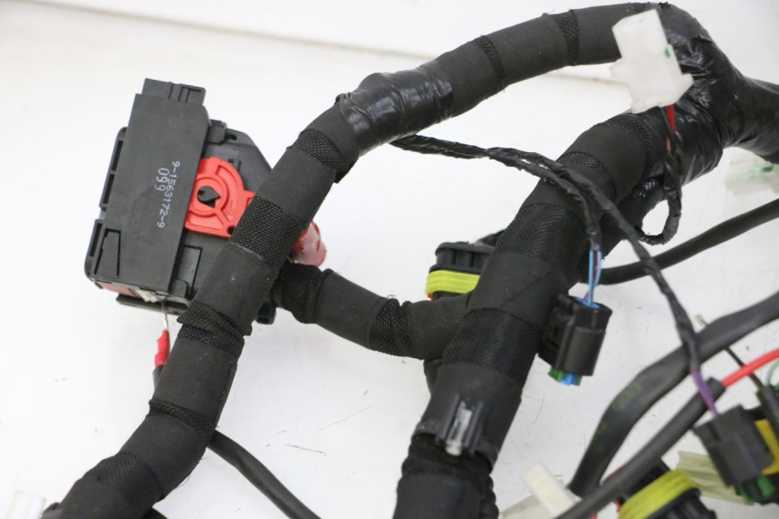 photo de FAISCEAU PIAGGIO MP3 HPE 310 (2024 - 2025) - Vue rapprochée