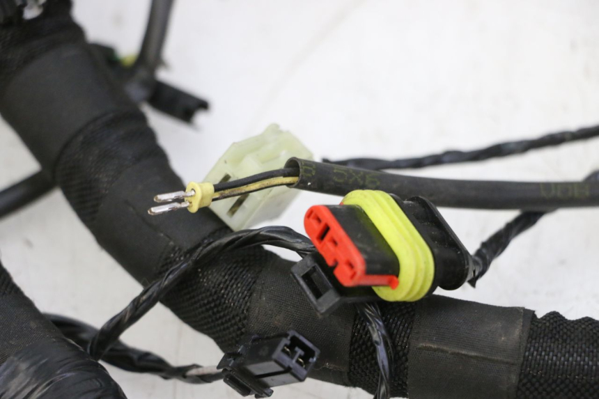 photo de FAISCEAU PIAGGIO MP3 HPE 310 (2024 - 2025) - Pièce contrôlée