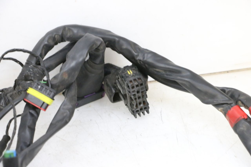 photo de FAISCEAU PIAGGIO MP3 HPE 350 (2018 - 2020) - Zoom composants