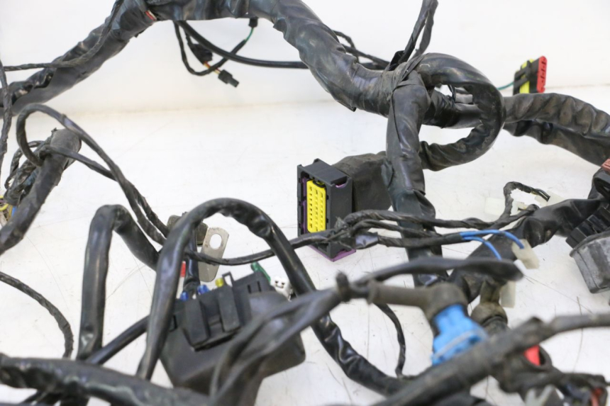 photo de FAISCEAU PIAGGIO MP3 LT 300 (2010 - 2016) - Zoom composants