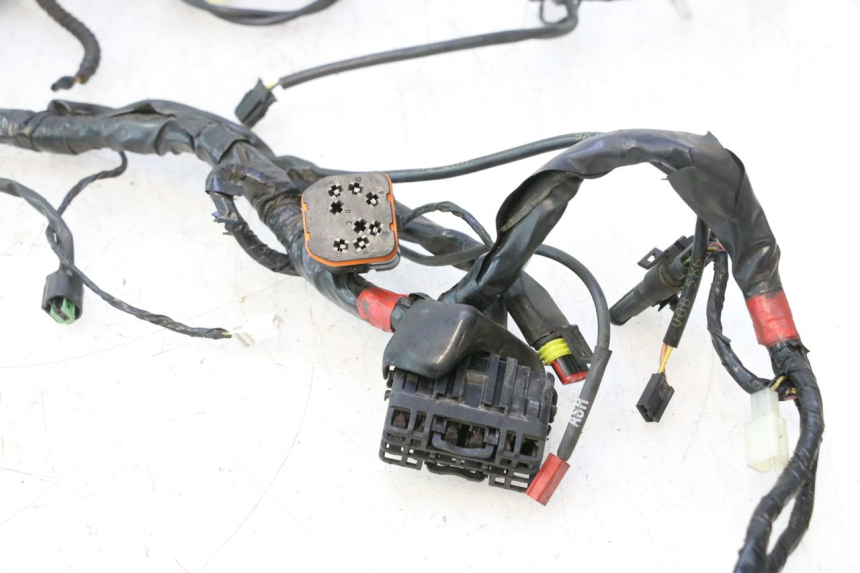 photo de FAISCEAU PIAGGIO MP3 500 (2016 - 2018) - Vue rapprochée